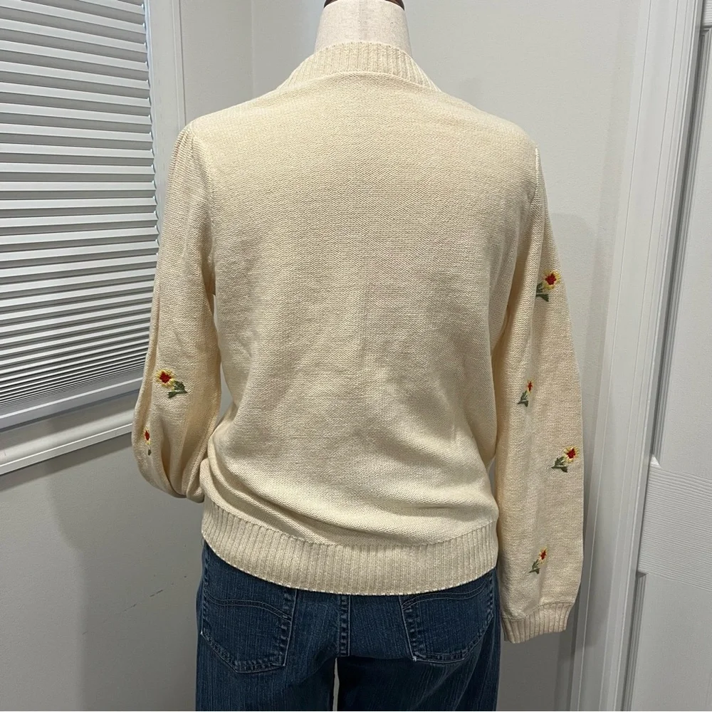 Floral Embroidered Cream Lightweight Knit Sweater, Women's Size Small - Picture 3 of 10